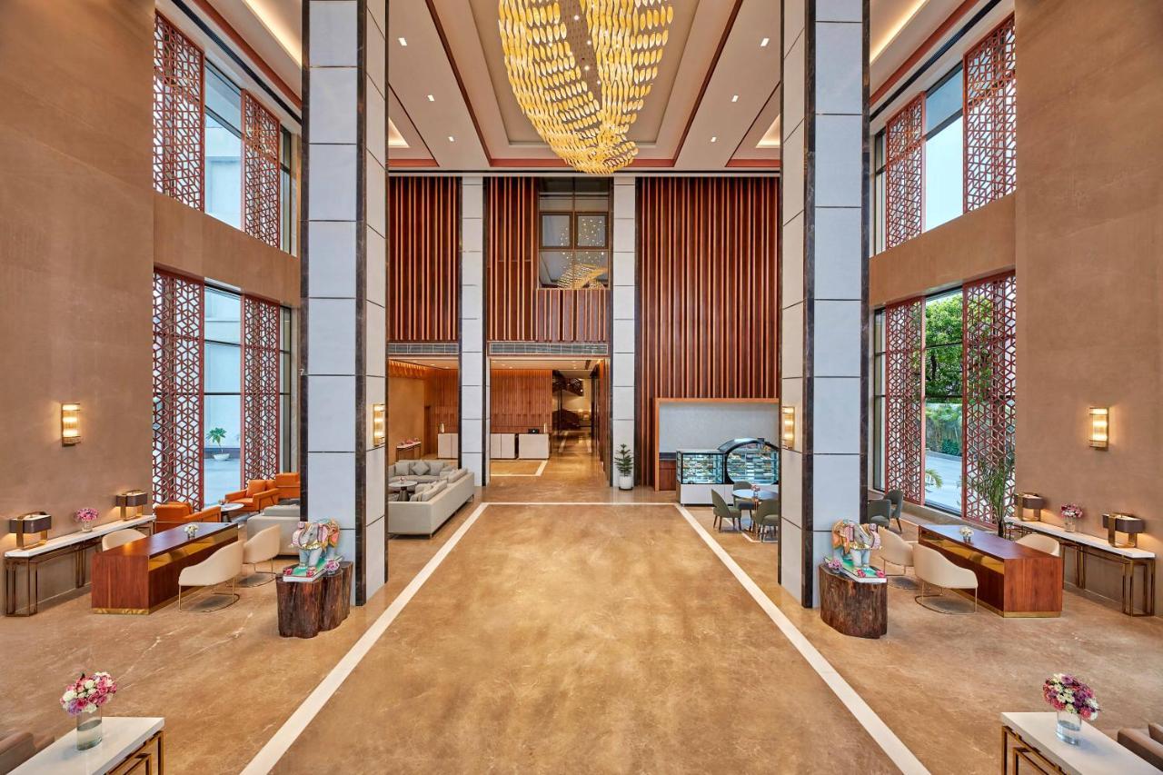Doubletree By Hilton Varanasi Exterior photo