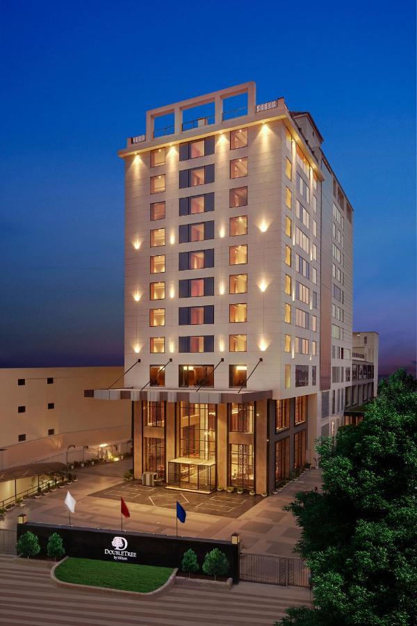 Doubletree By Hilton Varanasi Exterior photo