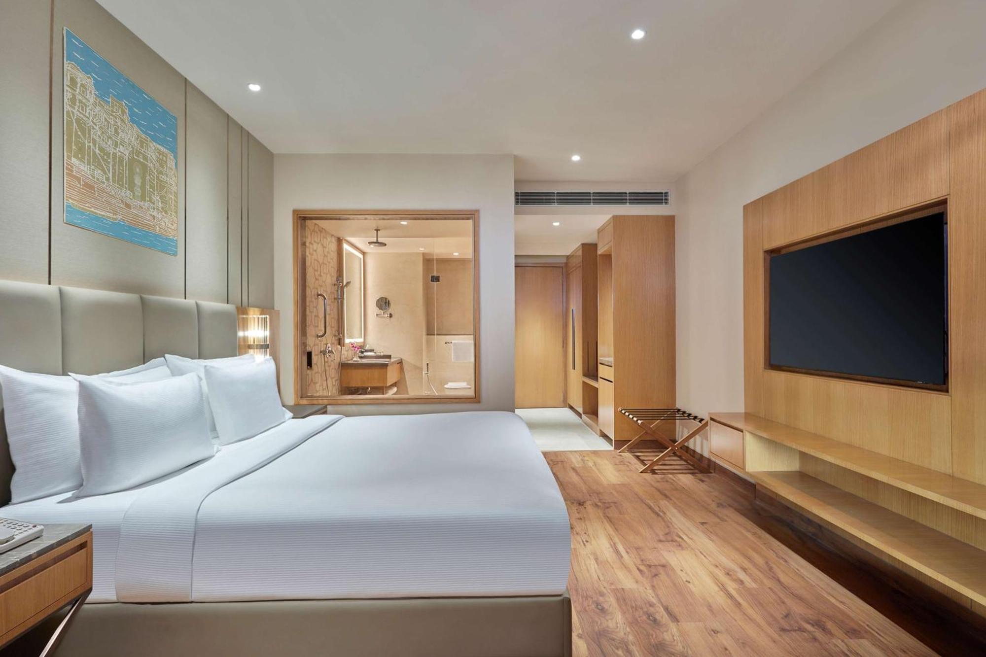 Doubletree By Hilton Varanasi Exterior photo