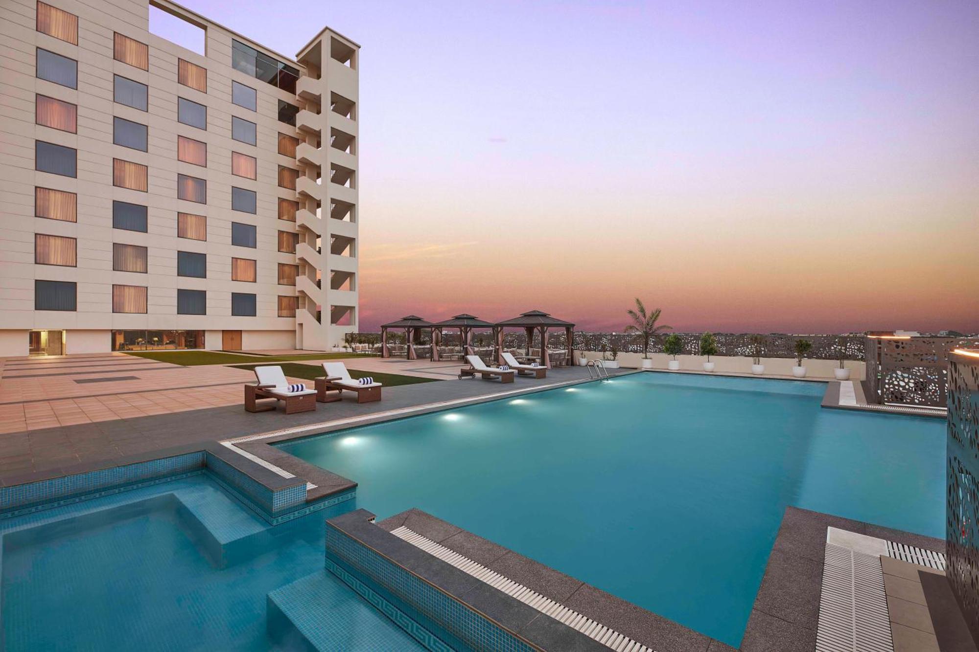 Doubletree By Hilton Varanasi Exterior photo