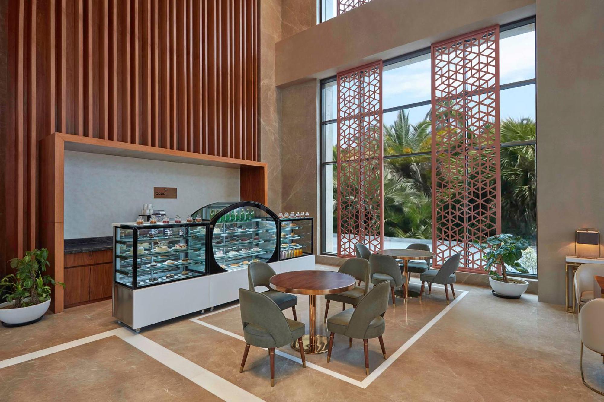 Doubletree By Hilton Varanasi Exterior photo
