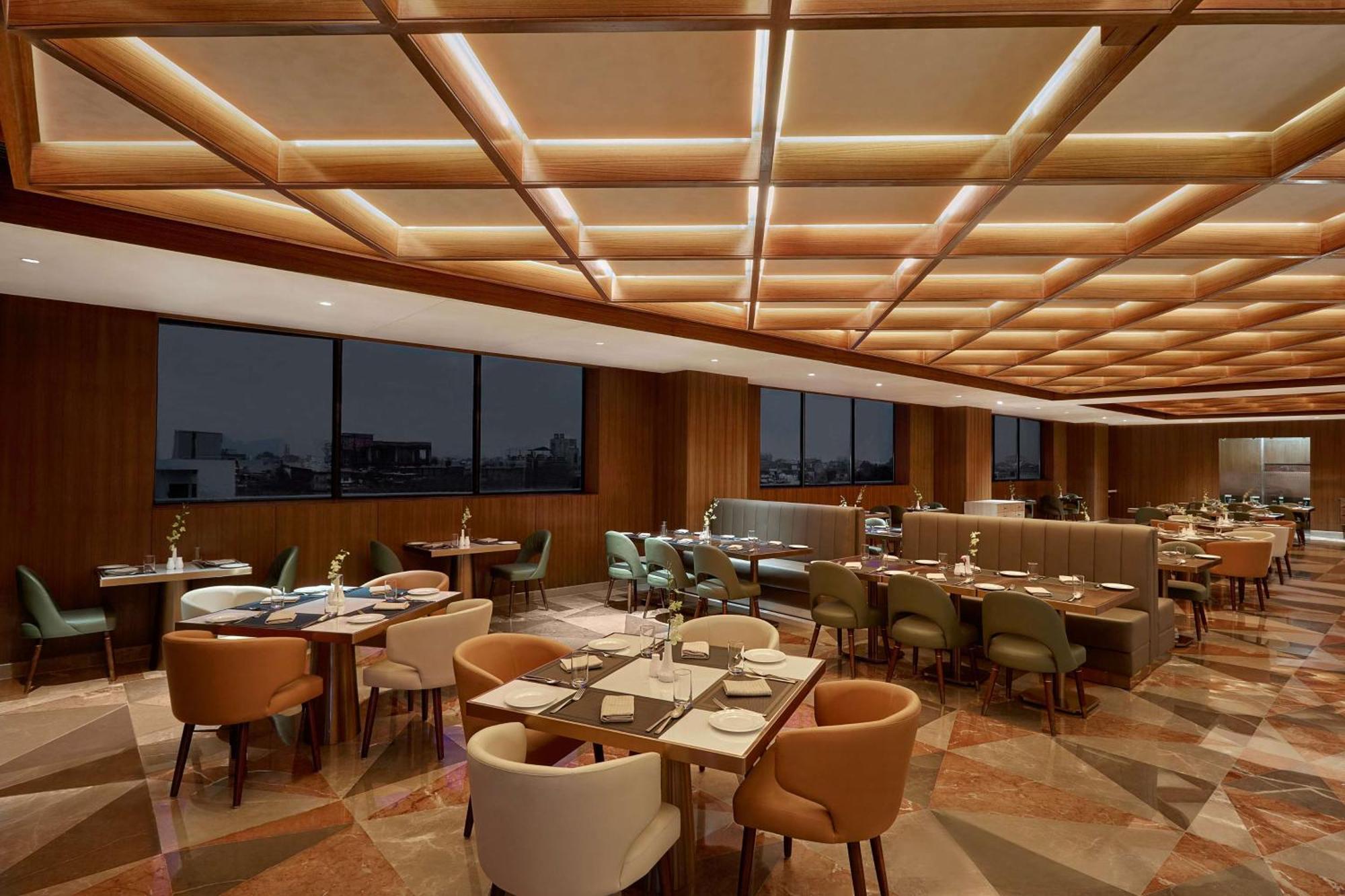 Doubletree By Hilton Varanasi Exterior photo