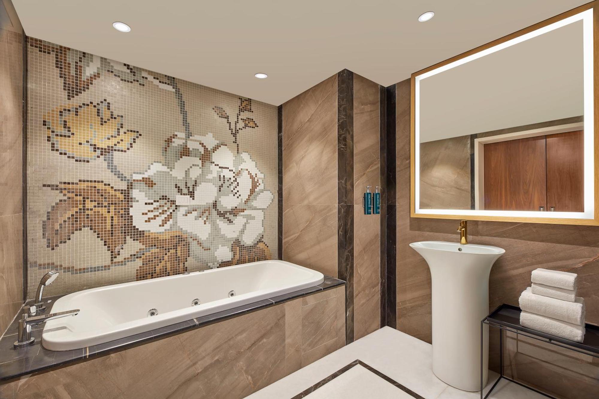 Doubletree By Hilton Varanasi Exterior photo
