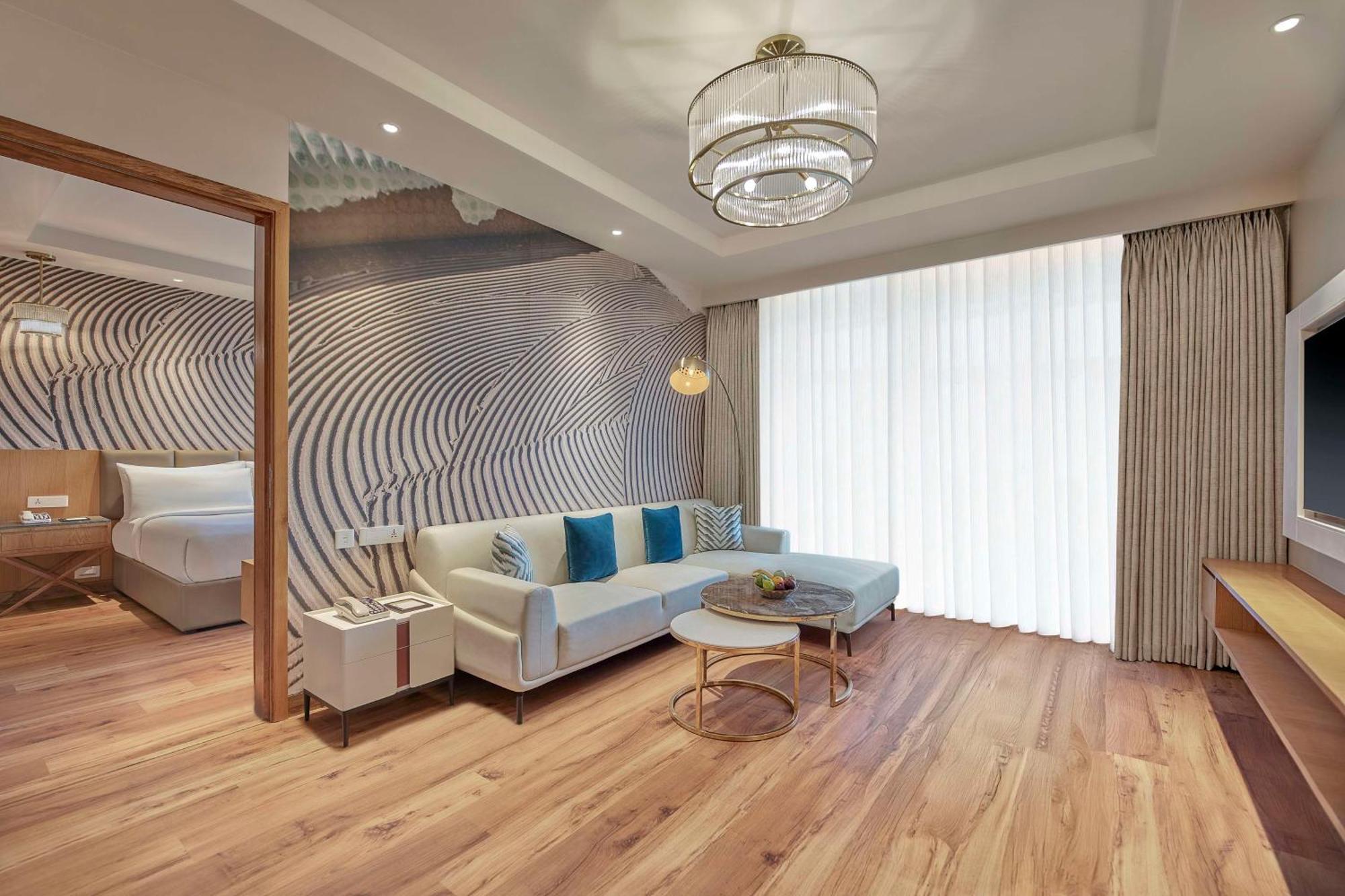 Doubletree By Hilton Varanasi Exterior photo